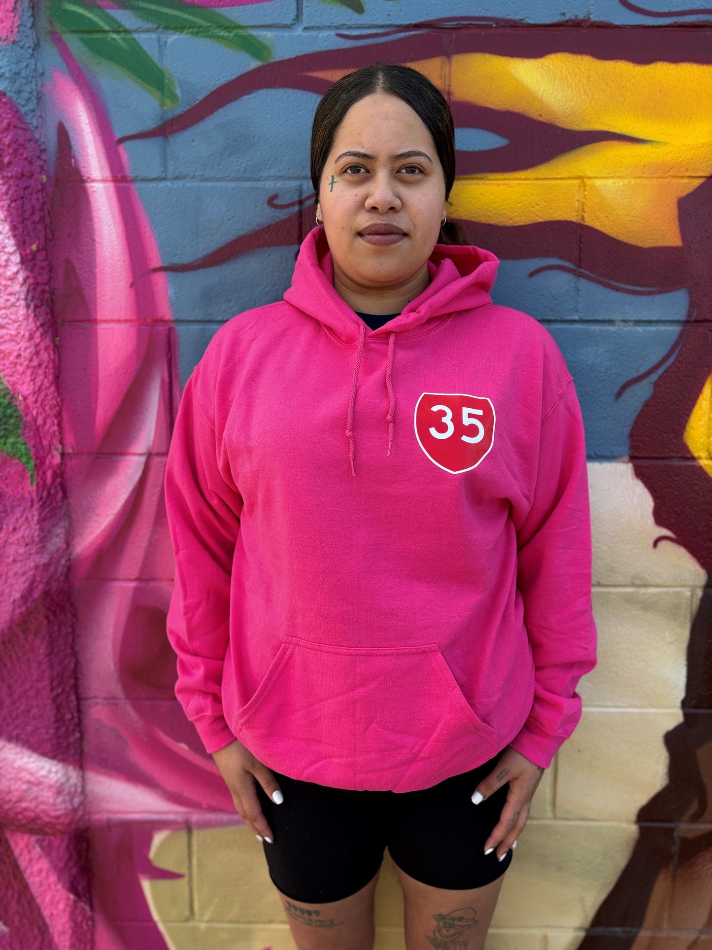 35 HOODIE HOT PINK TOKOMARU BAY